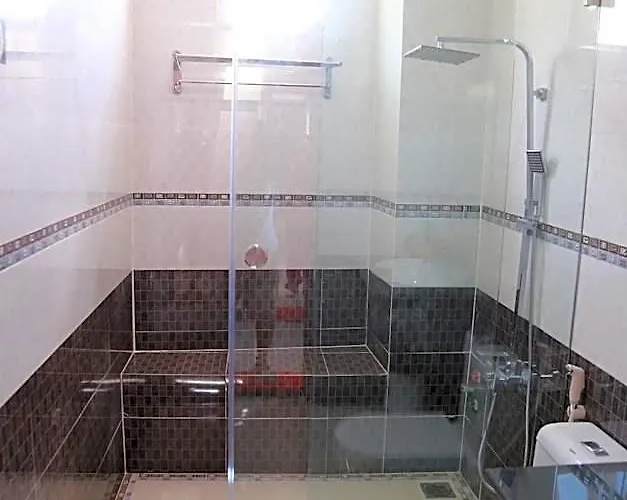 Khách sạn Ban Mai 66 *